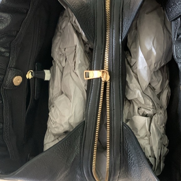 NWOT COACH Maya Leather Shoulder Bag black gold hardware logo pebble - Picture 14 of 16